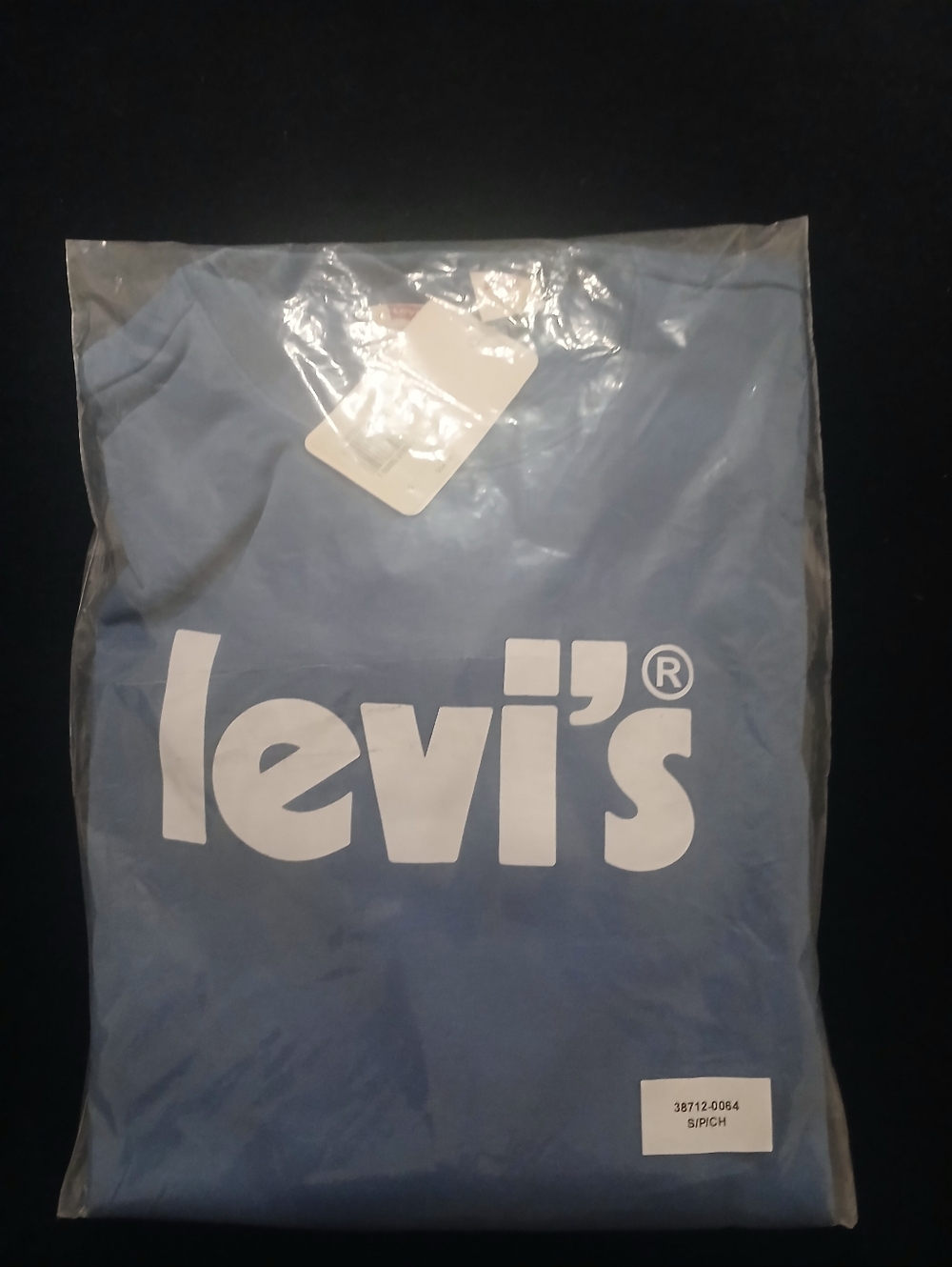 New Levis long sleeve sweatshirt
